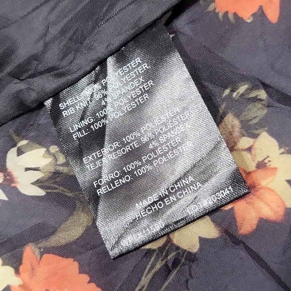 Weatherproof women's quilted hooded adjustable waist winter coat, black M - Picture 8 of 11